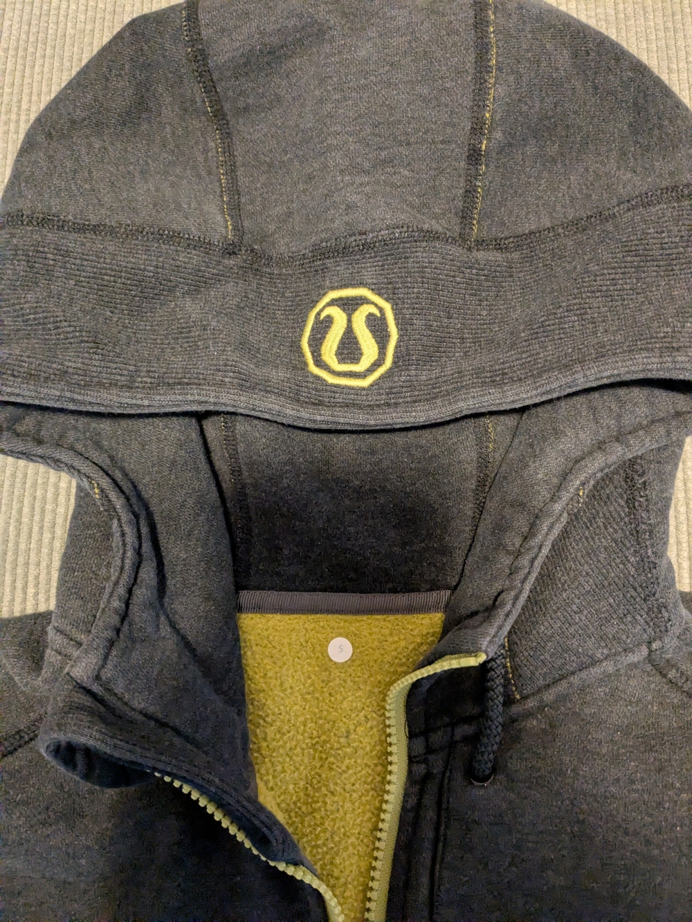 Lululemon Athleta Charcoal Hoodie with Lime Zipper Mens Vintage Heavyweight SM - Picture 3 of 7